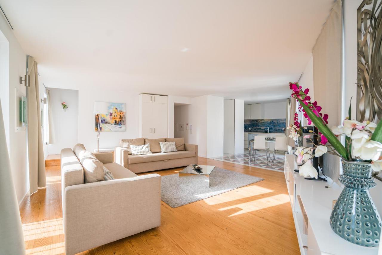 Duplex Ap Location Apartment *