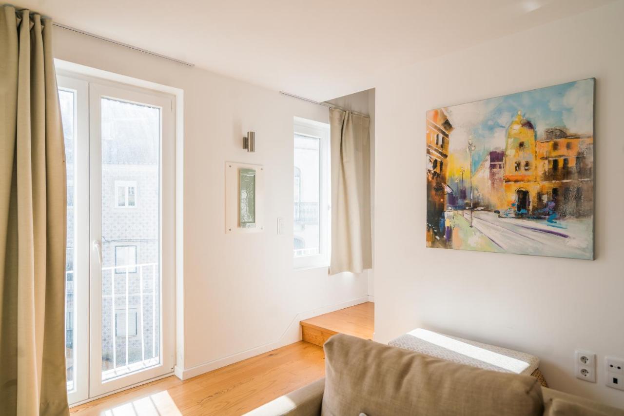 Duplex Ap Location Apartment *