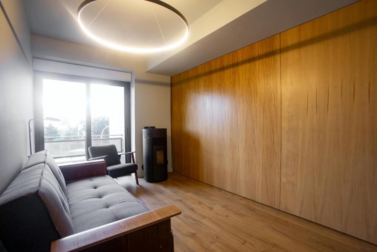 Apartment Luxury Near Fonte Luminosa