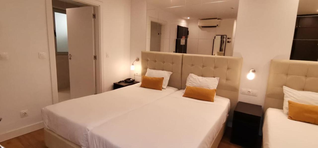 Aparthotel & By 3*