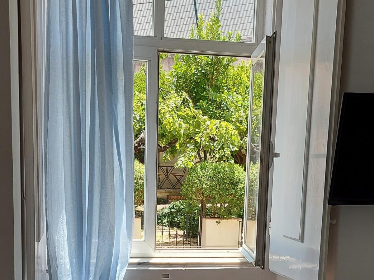 Portuguese In The Heart Of Apartment Lisbon