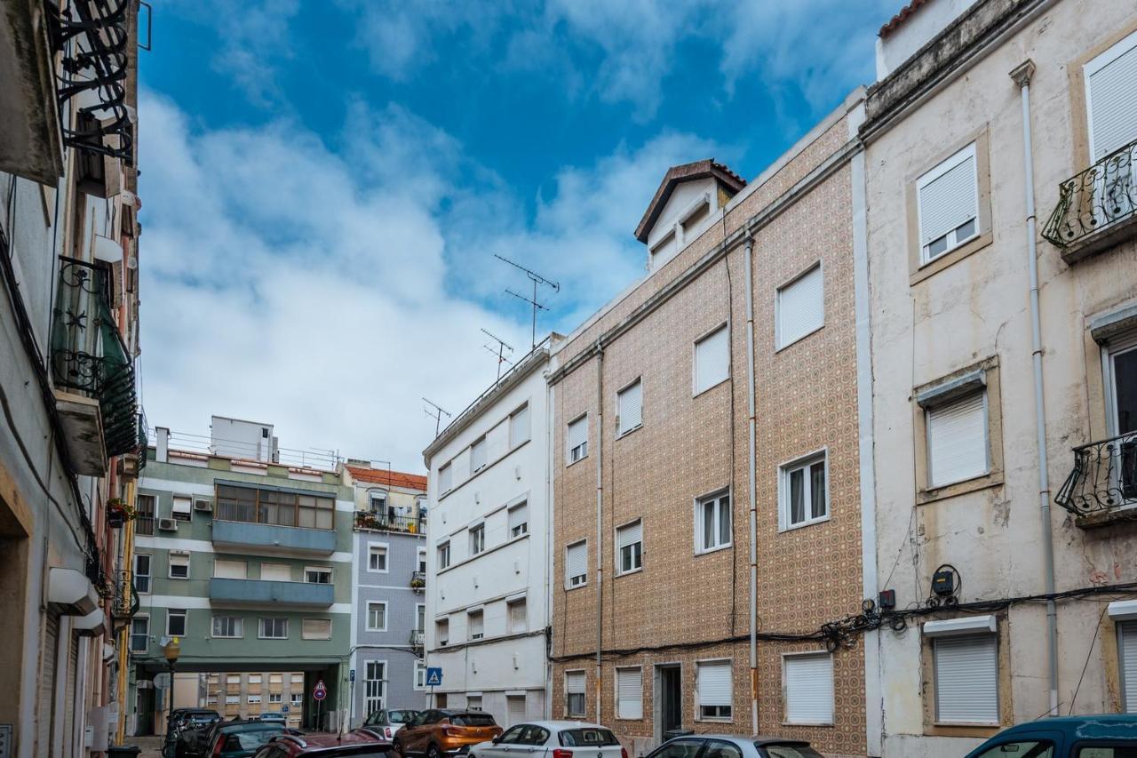 Apartment Great New Flat Close To Alameda Lisbon