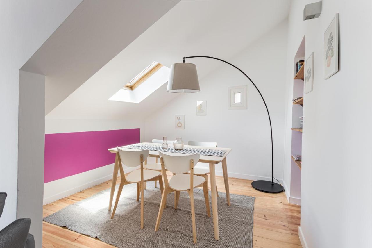 Joivy Stylish 2-bed Apt With Balcony In Lapa, 5mins To National Museum Of Ancient Art Apartment
