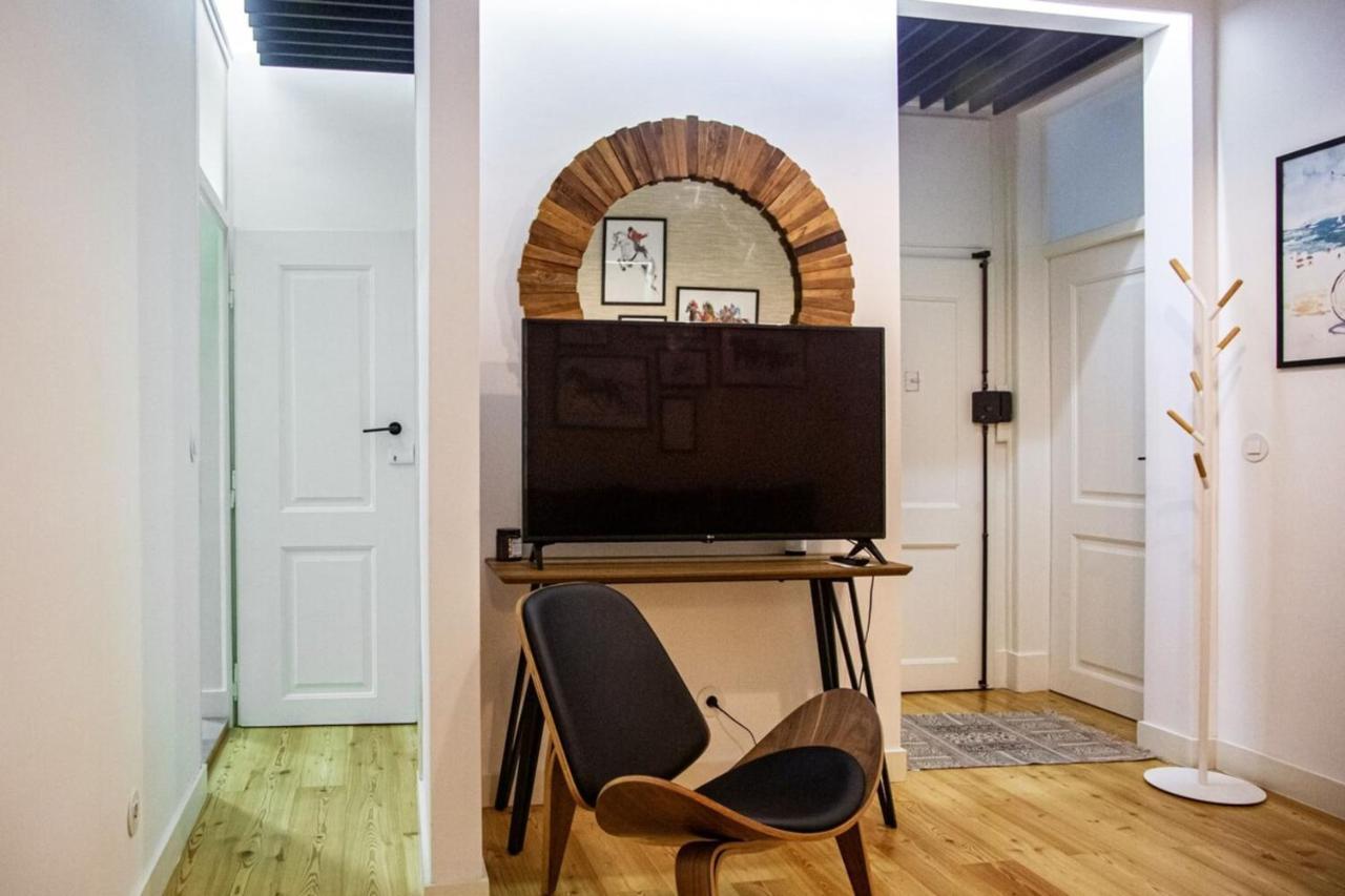 Colourful&tasteful 2bedroom In Graça * Lisboa