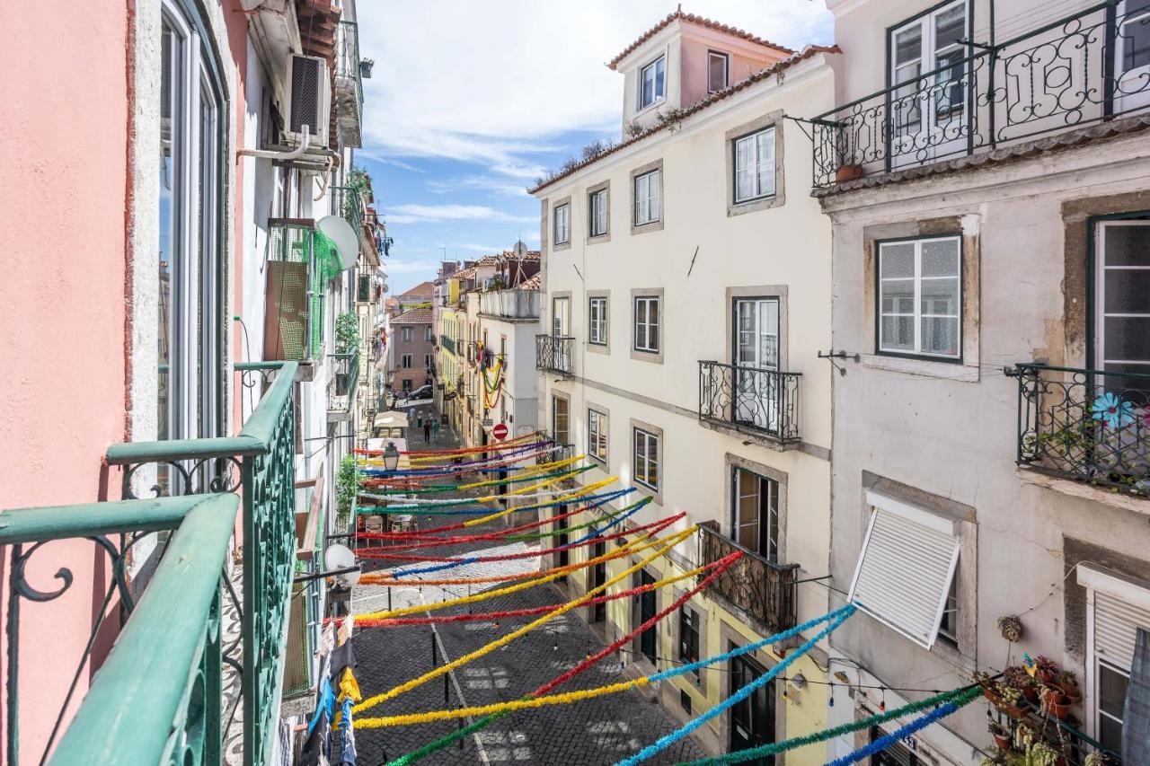 Hip & Renovated T.m. Flat In Bairro Alto * Lisbon