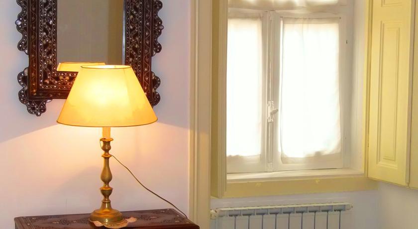 Flores Terrace Lisbon