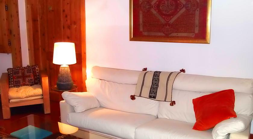 Flores Terrace