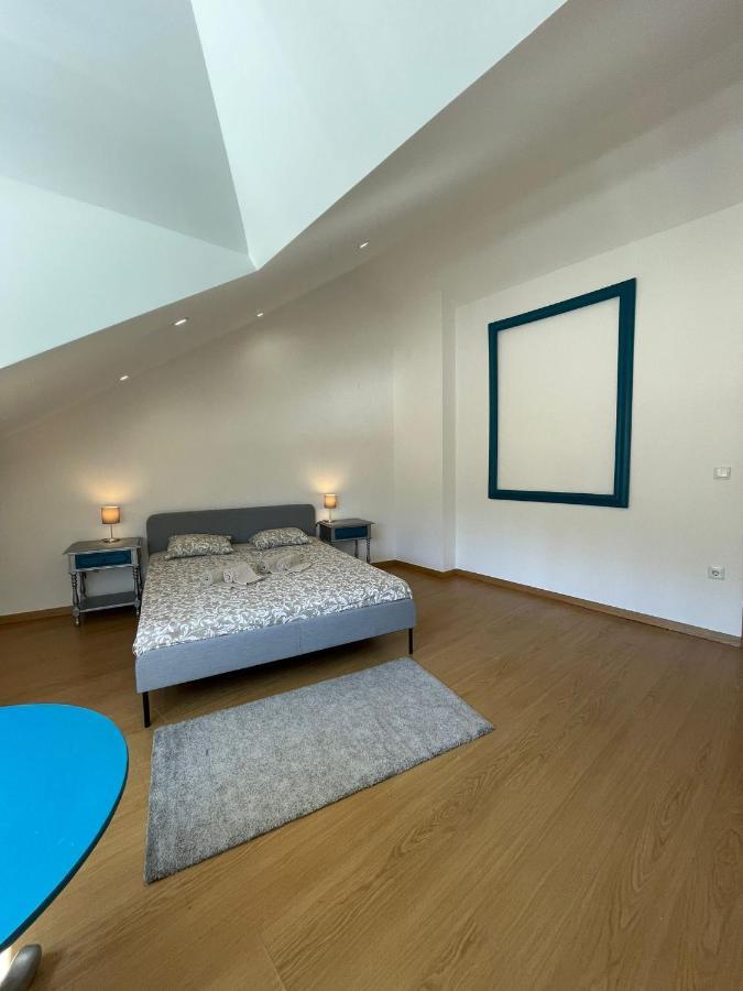 Portucale ! Stylish Campo Ourique Apartment *