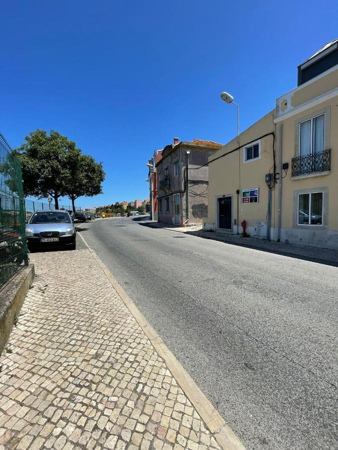 Portucale ! Stylish Campo Ourique Lisbon