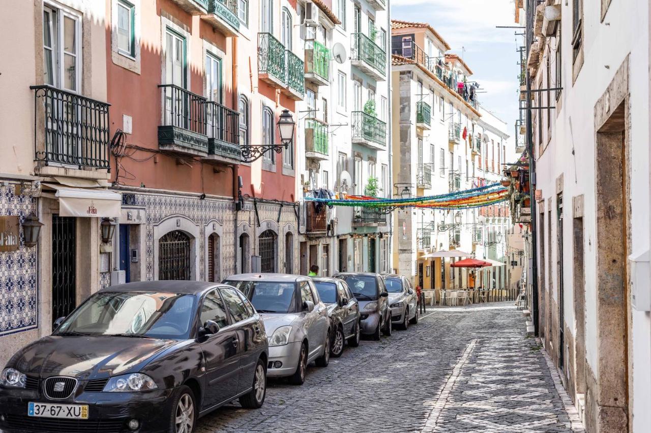 Hip & Renovated T.m. Flat In Bairro Alto * Lisbon