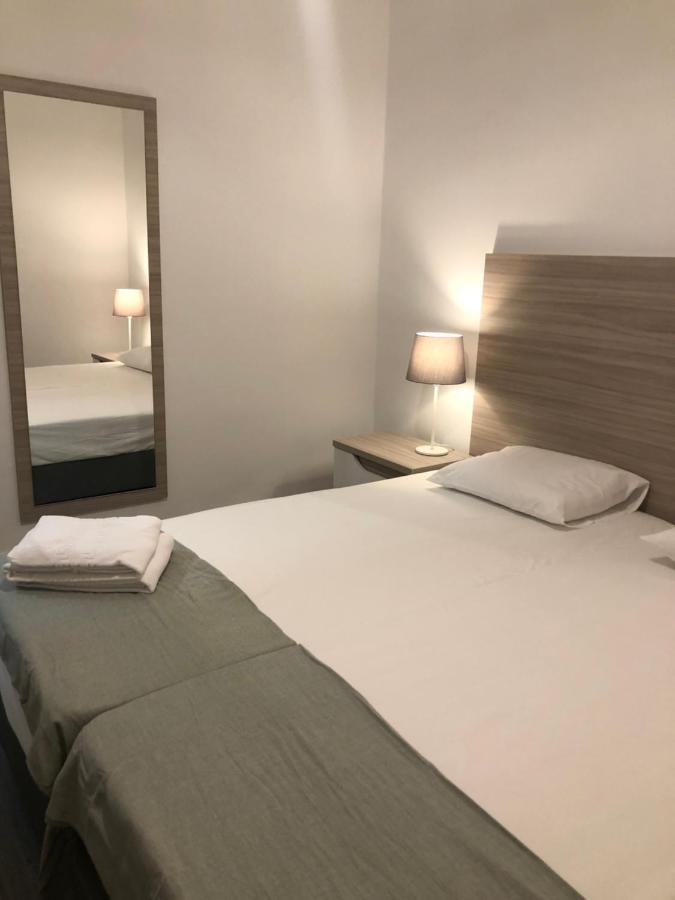 Be Marquês Quarto em Acomodações Particulares *