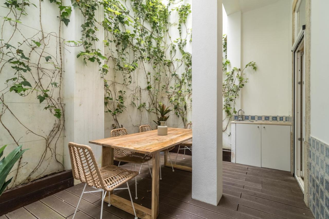 Casa Boma - Design With Private Vegetal Terrace - Lapa Vii Apartment Lisbon