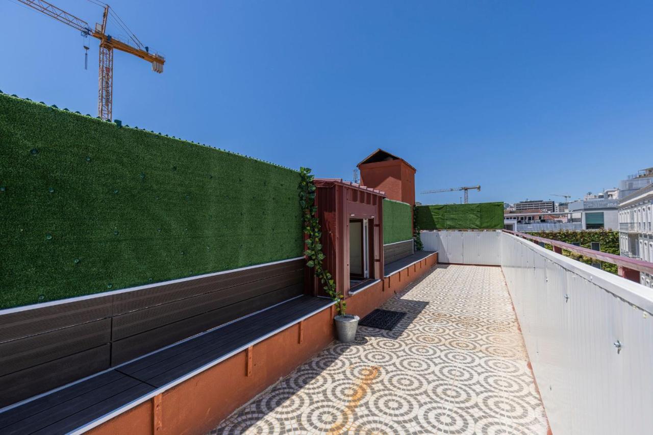 Apartment Gloria's Terrace By Lovelystay