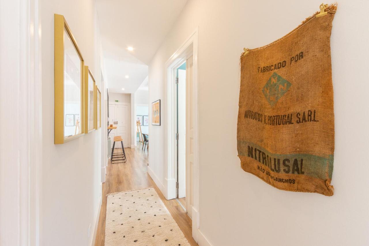 Bright Center, 10m From Subway, 6 Rooms, Up To 20 Ppl Holiday home
