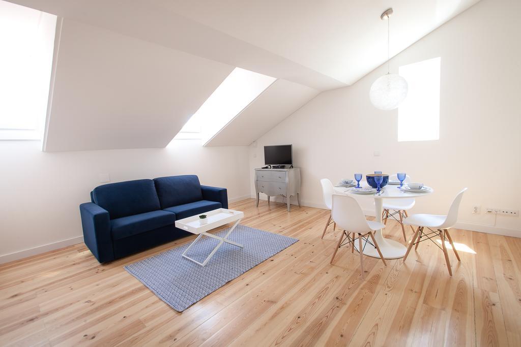 Apartment Loving Chiado
