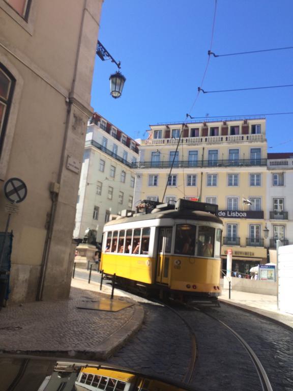 Apartment Martires Da Patria Lisbon