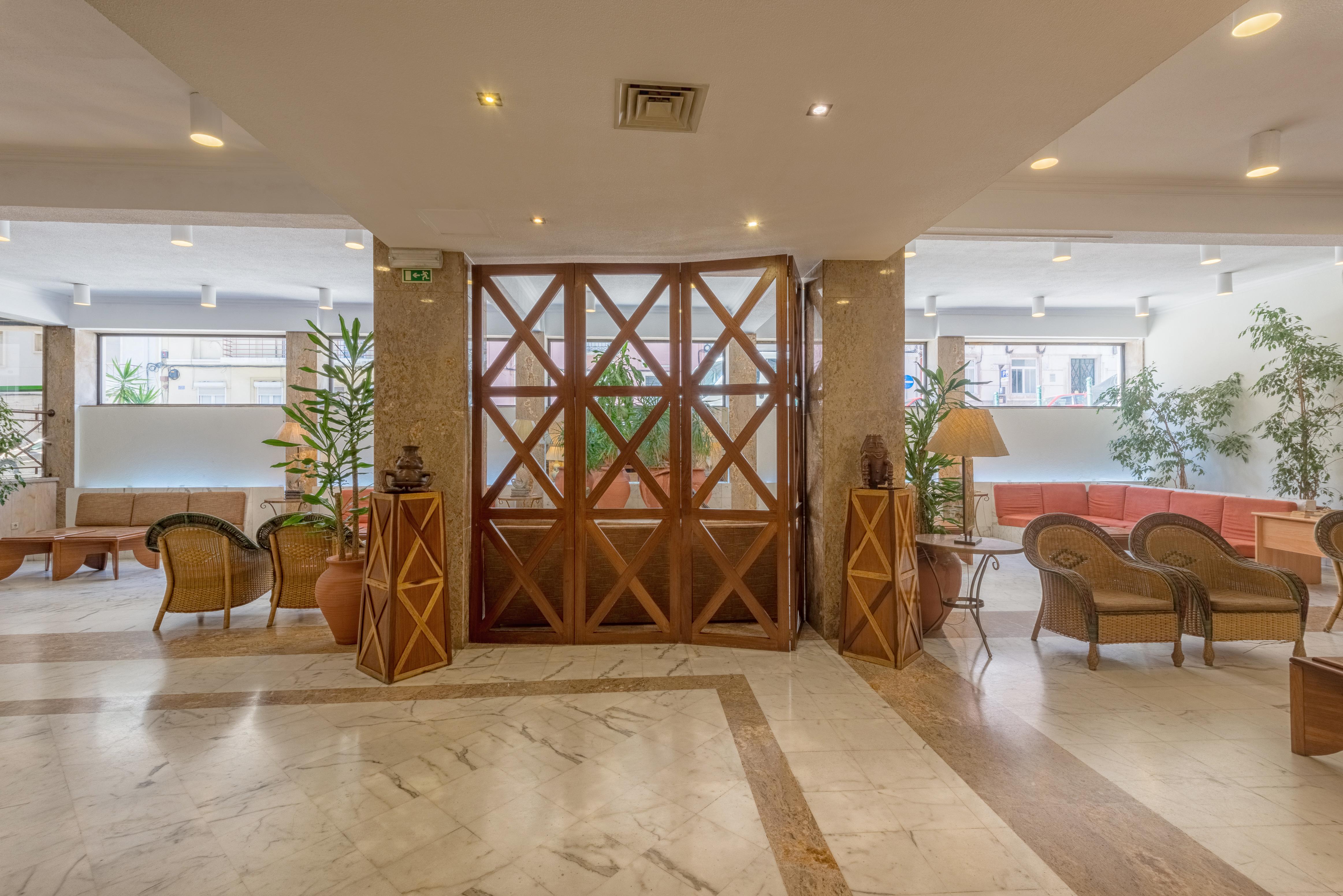 Holiday Express & - Principe Real By Ihg Hotel Lisbon