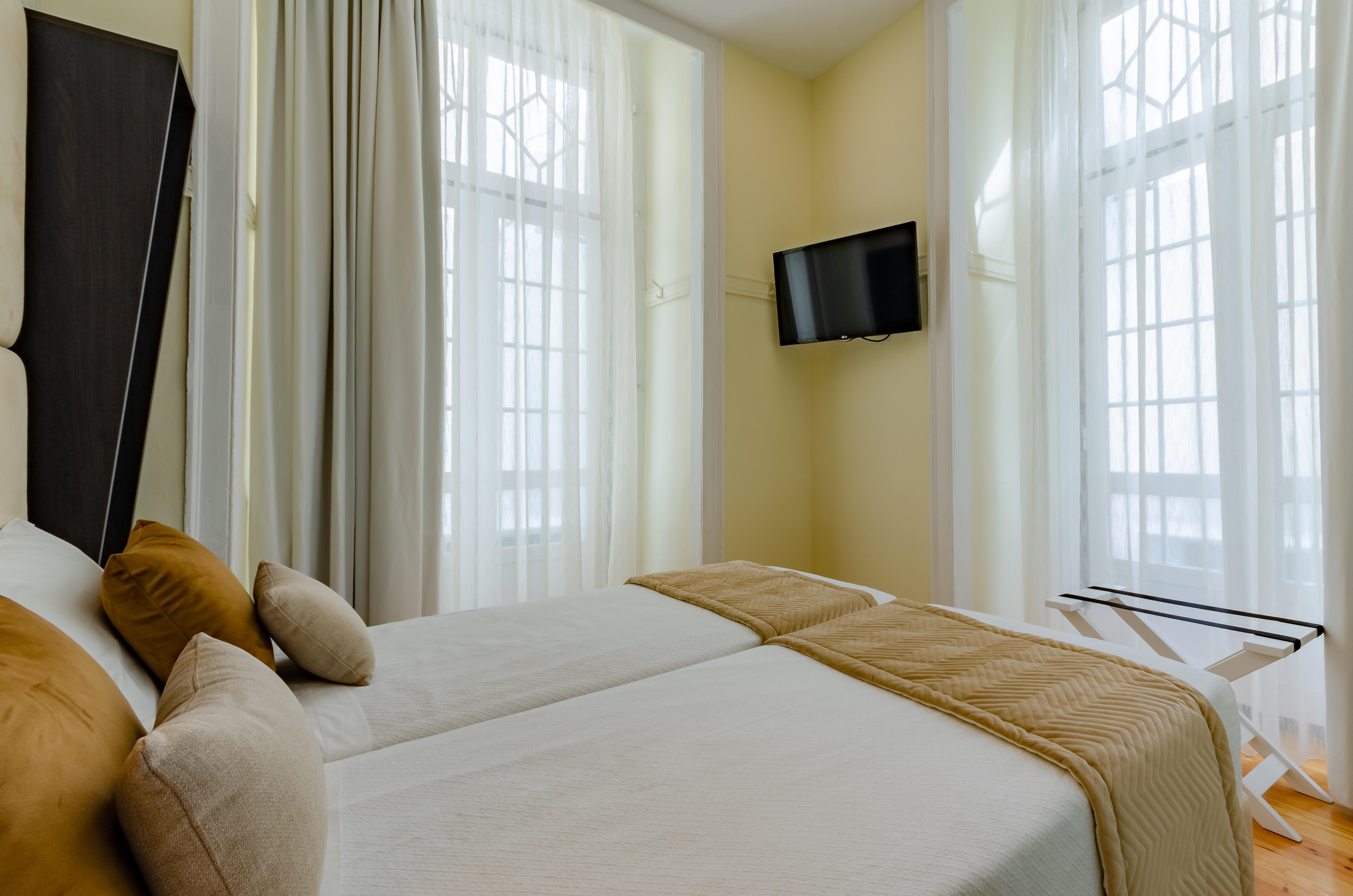 Duas Nacoes Hotel 2*