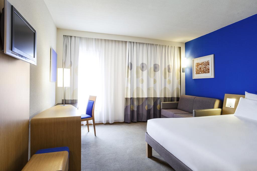 Novotel Hotel 4*