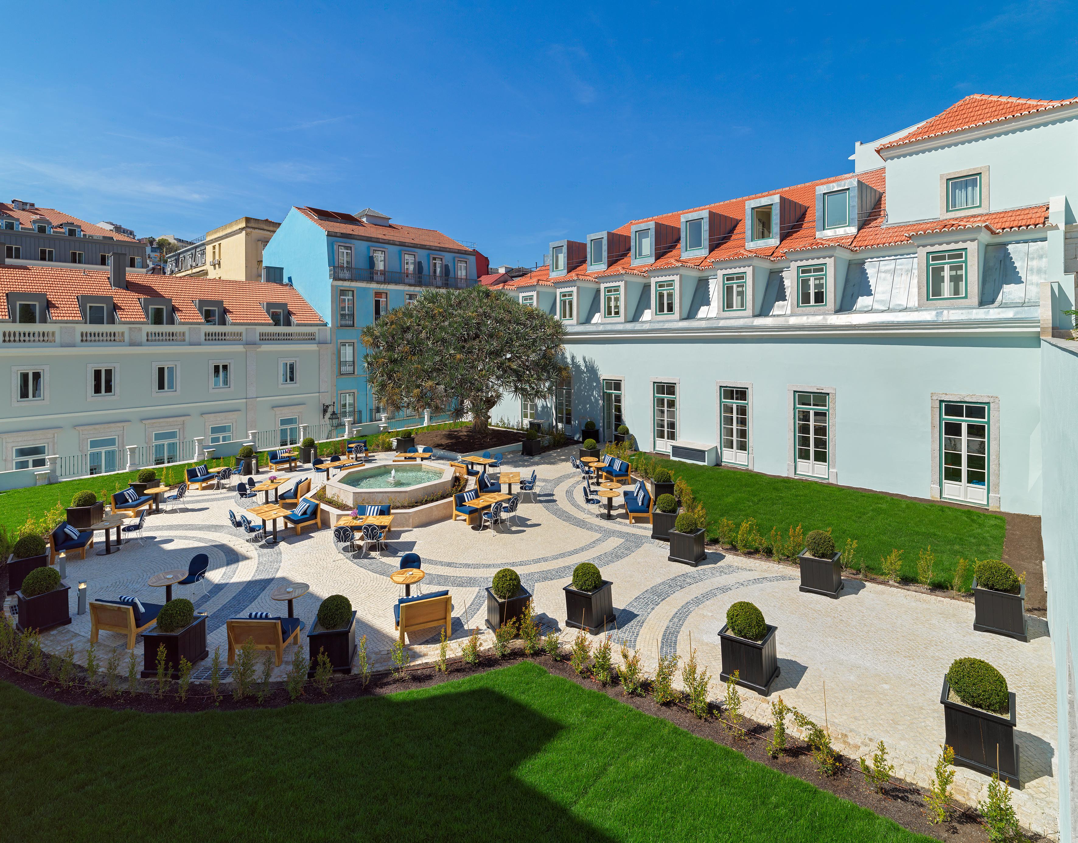 The One Palácio Da Anunciada Hotel