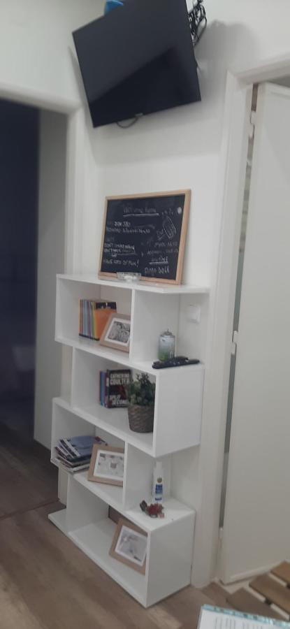 Apartment Minimalist Located Near Belem