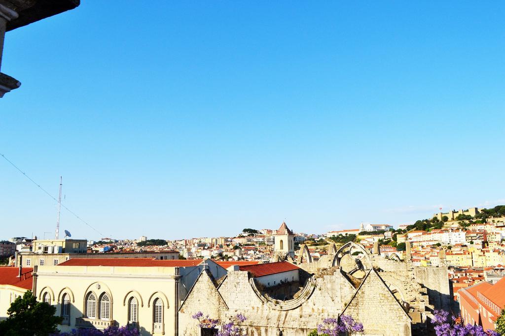 Feeling Chiado 15 Lisbon