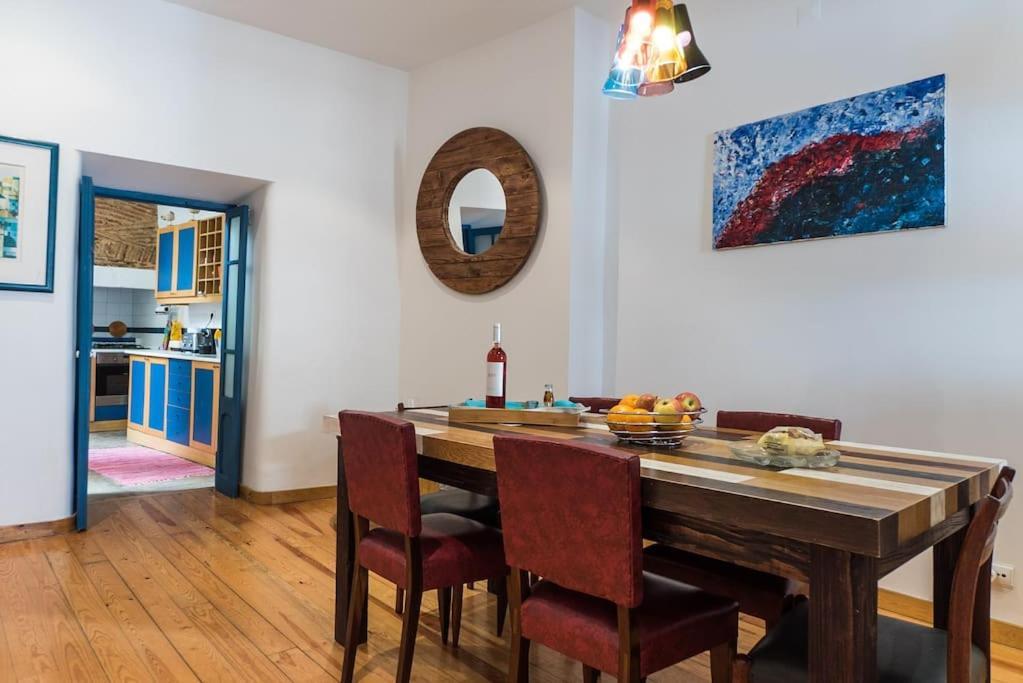Magnificent Historical City Centre Apart With Terrace Apartment *