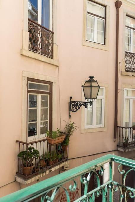 Magnificent Historical City Centre Apart With Terrace * Lisbon