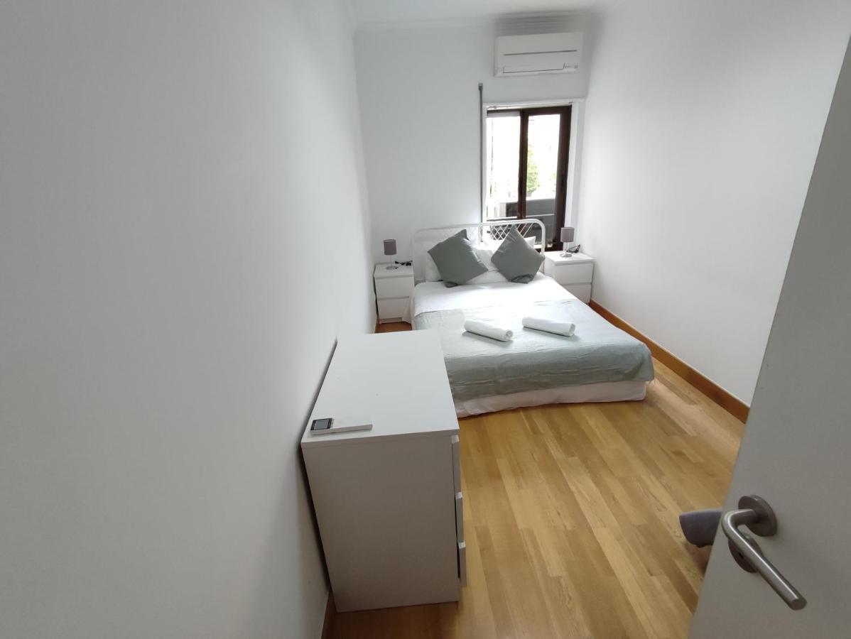 Theorynomad Al Republica Homestay Lisbon