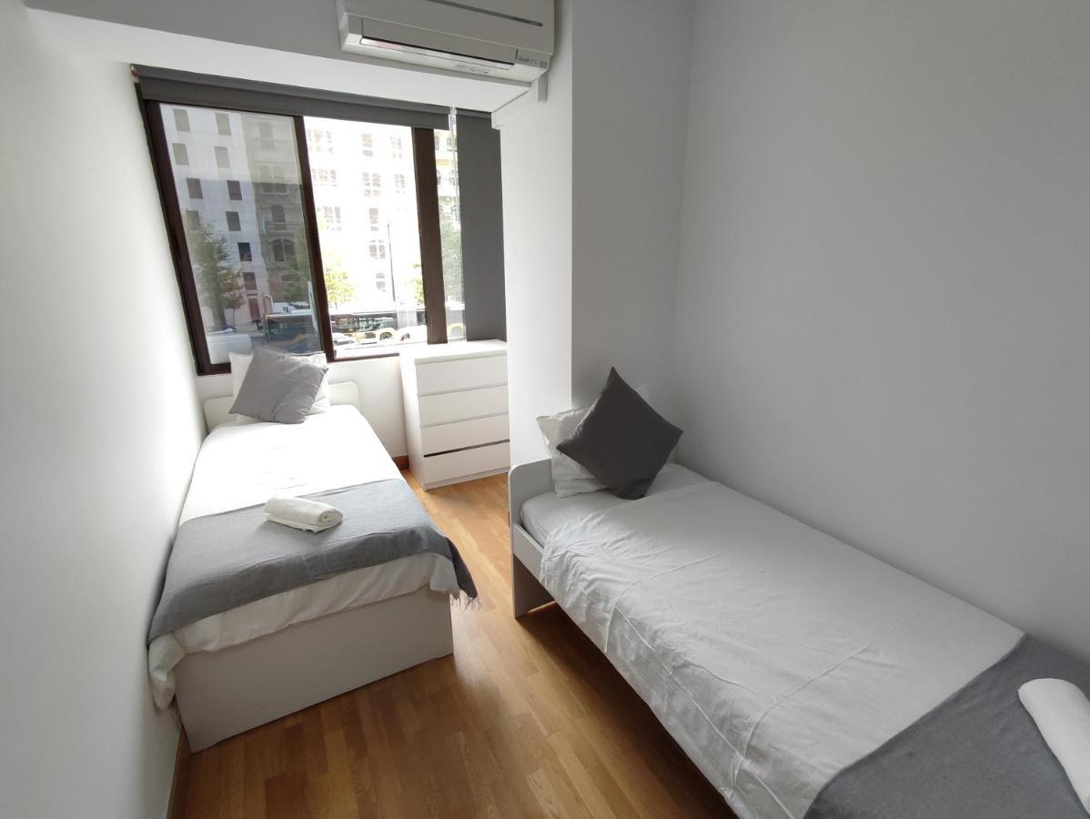 Theorynomad Al Republica Homestay Lisbon