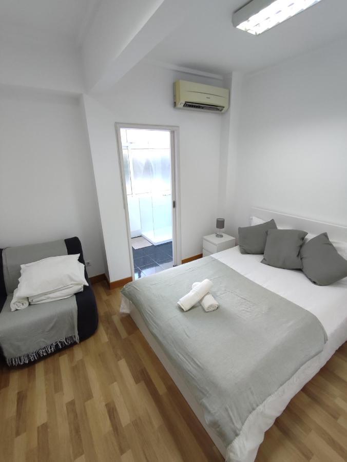 Theorynomad Al Republica Homestay *