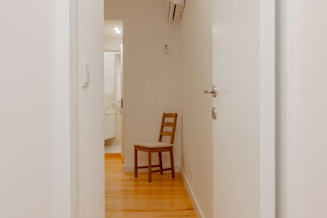Charming Santos W/ Patio By Lovelystay * Lisbon