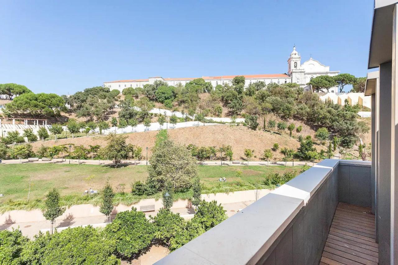 Flh Mouraria Art With Pool Apartment