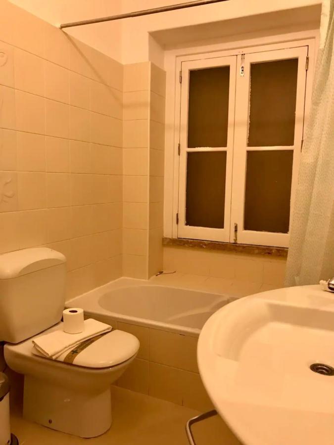 Beautiful 7 Bedroom In Apartment Lisbon