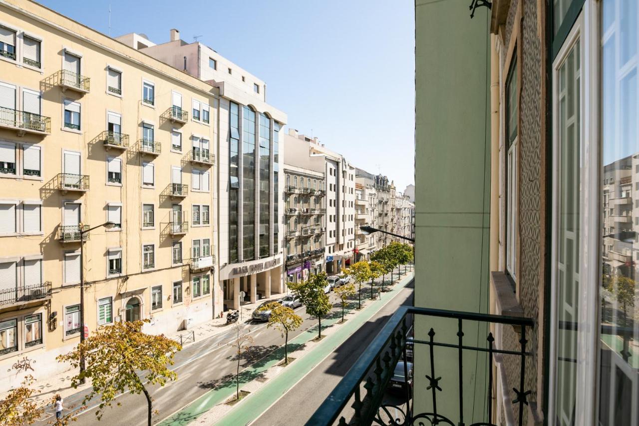 85 & By Ridan Lisbon