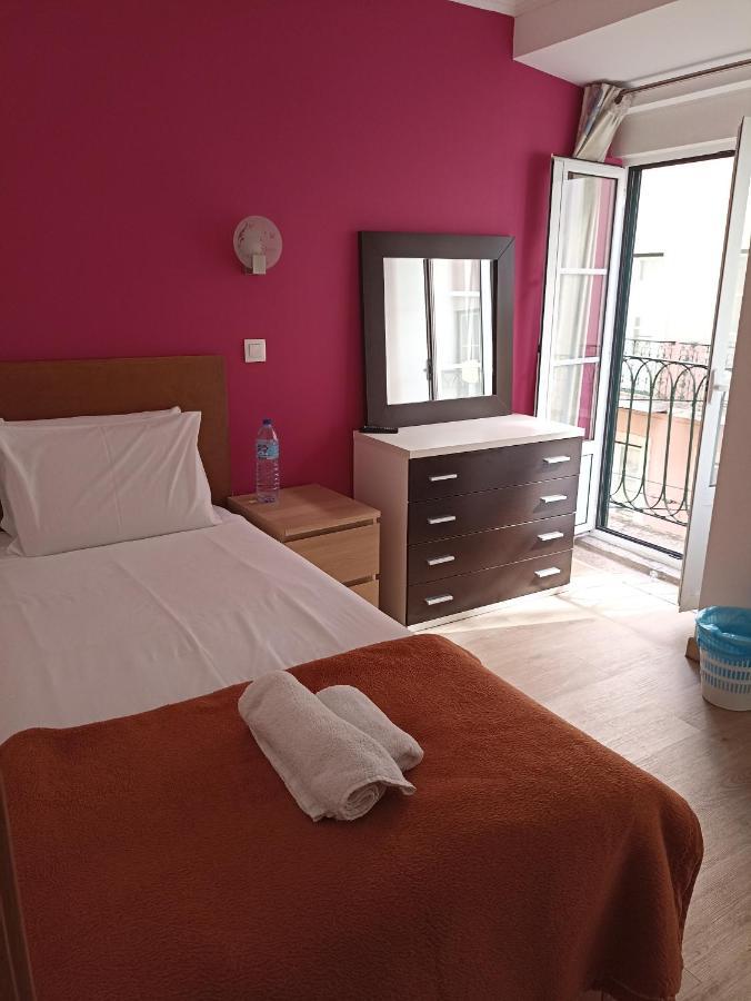 Guest house Martim Moniz 28 *