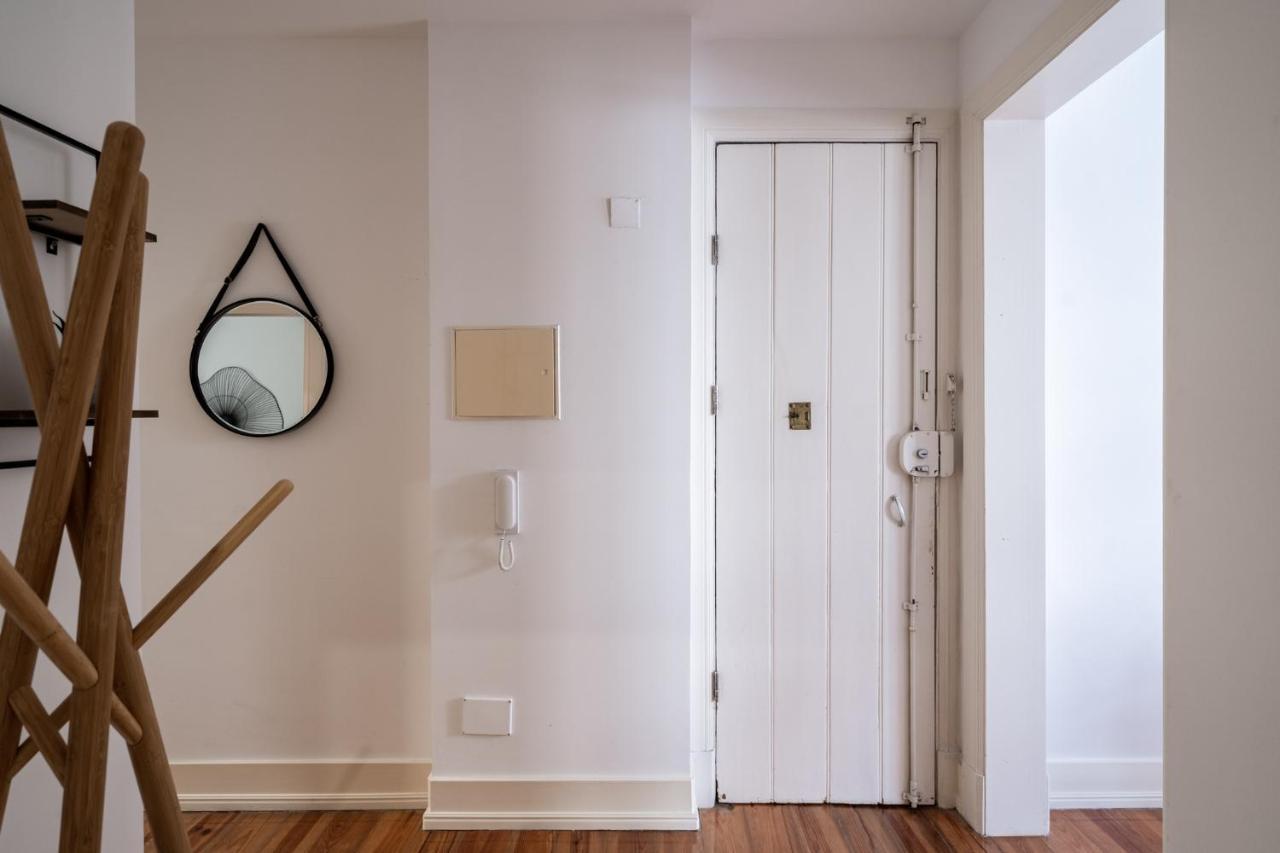 Akicity Ourique Rose Apartment *