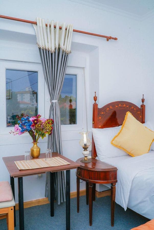Guest house Residencial Airside Palace Lisbon