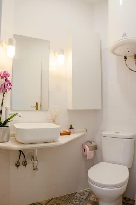 Apartamento Two Bedroom Cozy Flat By River In Quiet Art Zone Lisboa