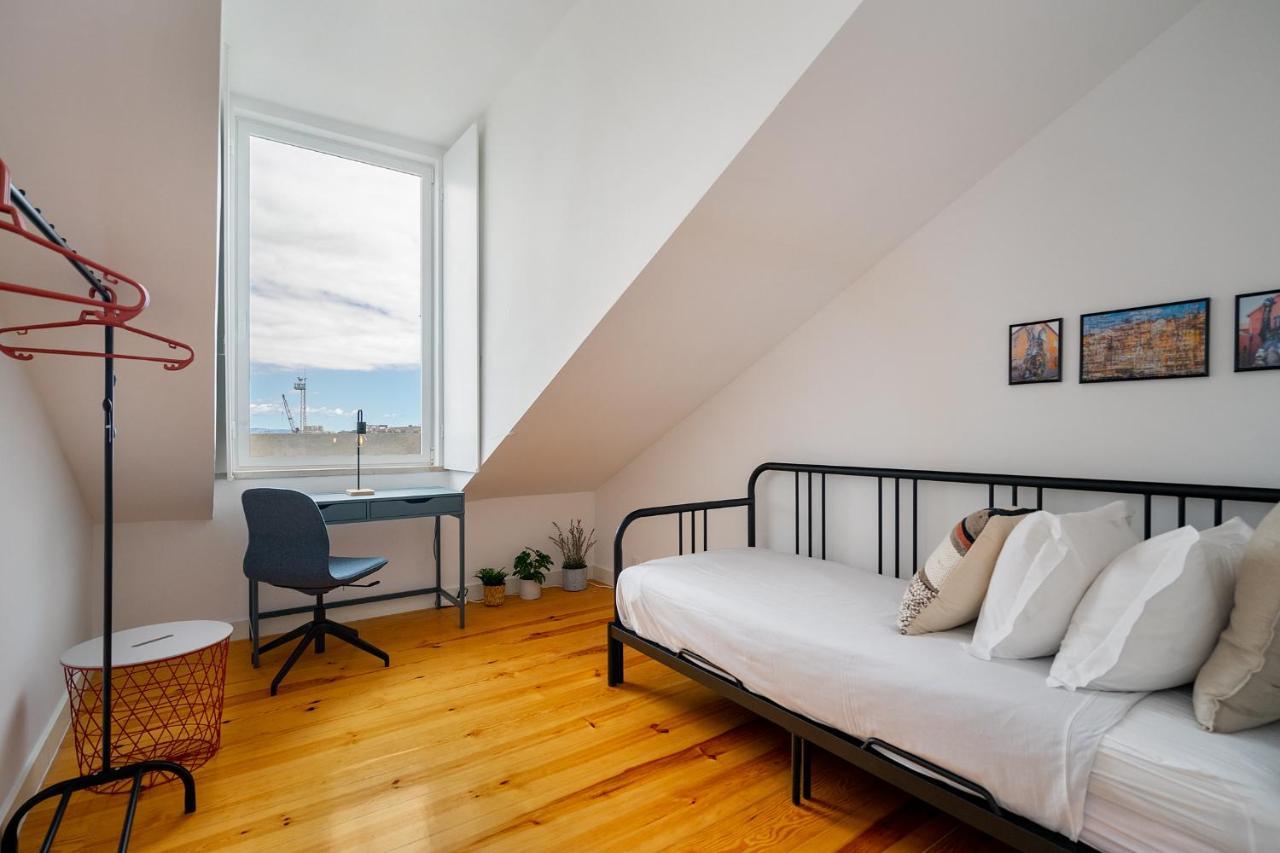 Apartment Whome Riverside View 2-bed For Remote Workers & Digital Nomads