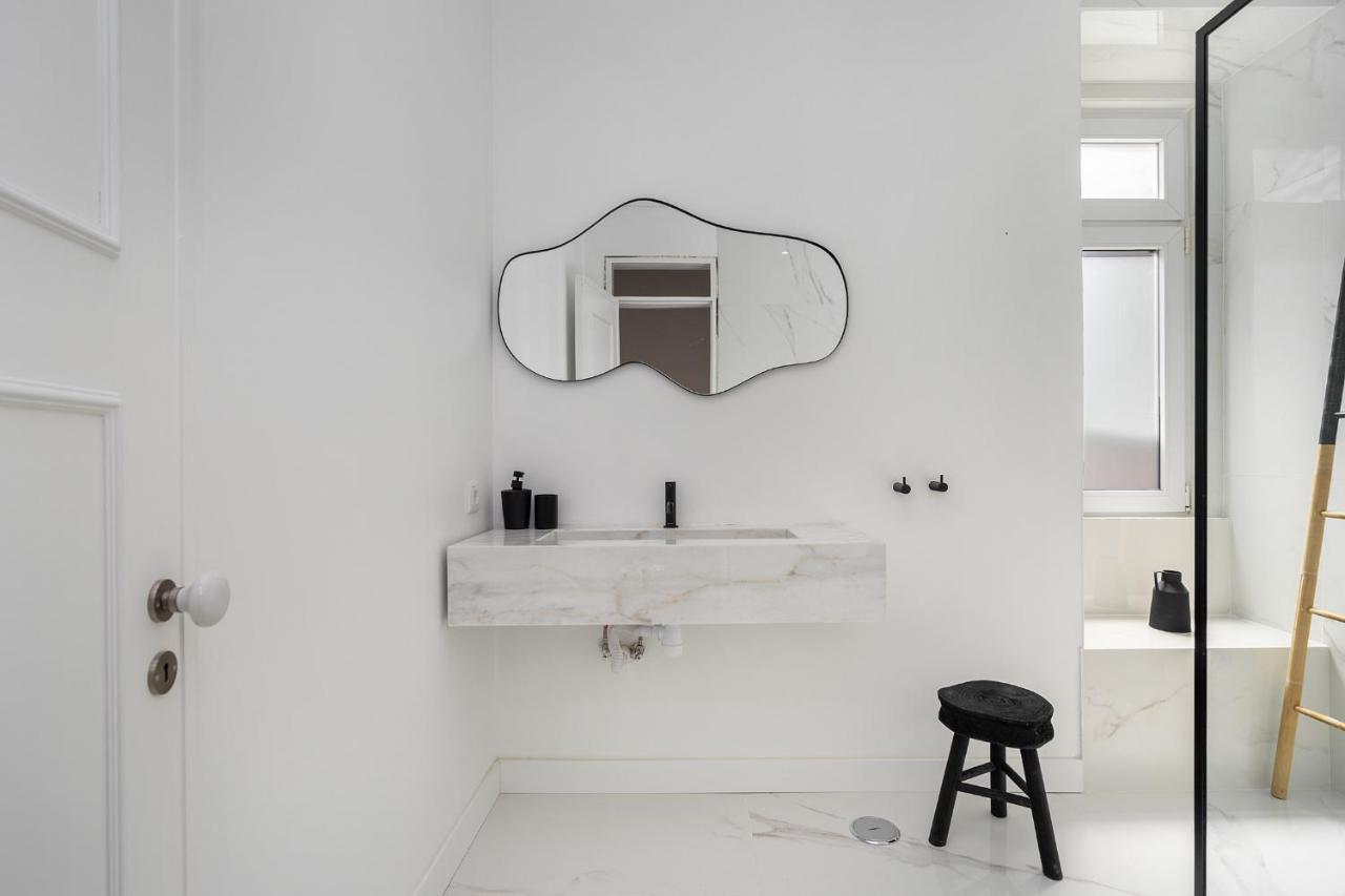 Apartment Whome - Brand New Luxury 4-bed With Riverside Views & Ac Lisbon