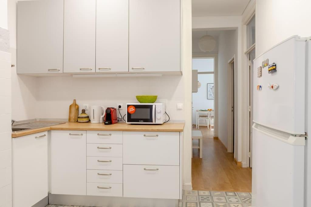 Two Bedroom Cozy Flat By River In Quiet Art Zone Apartamento *