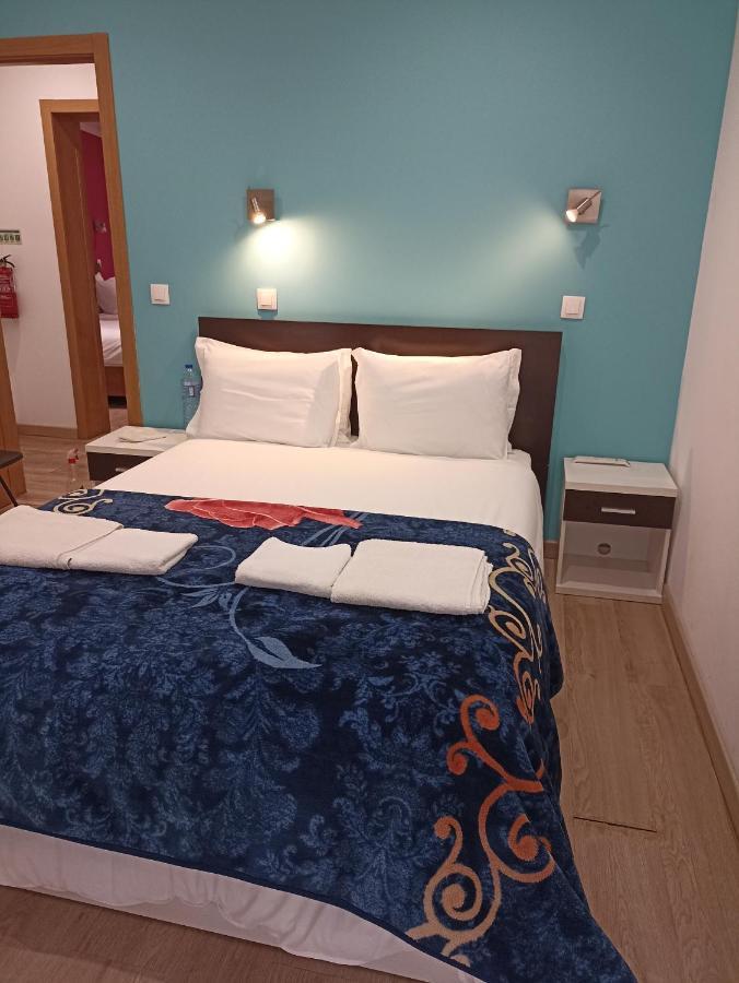 Guest house Martim Moniz 28