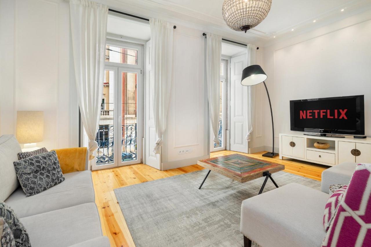 Whome Luxury In Prime Location W/ Ac, Lift & Private Patio Apartment Lisbon