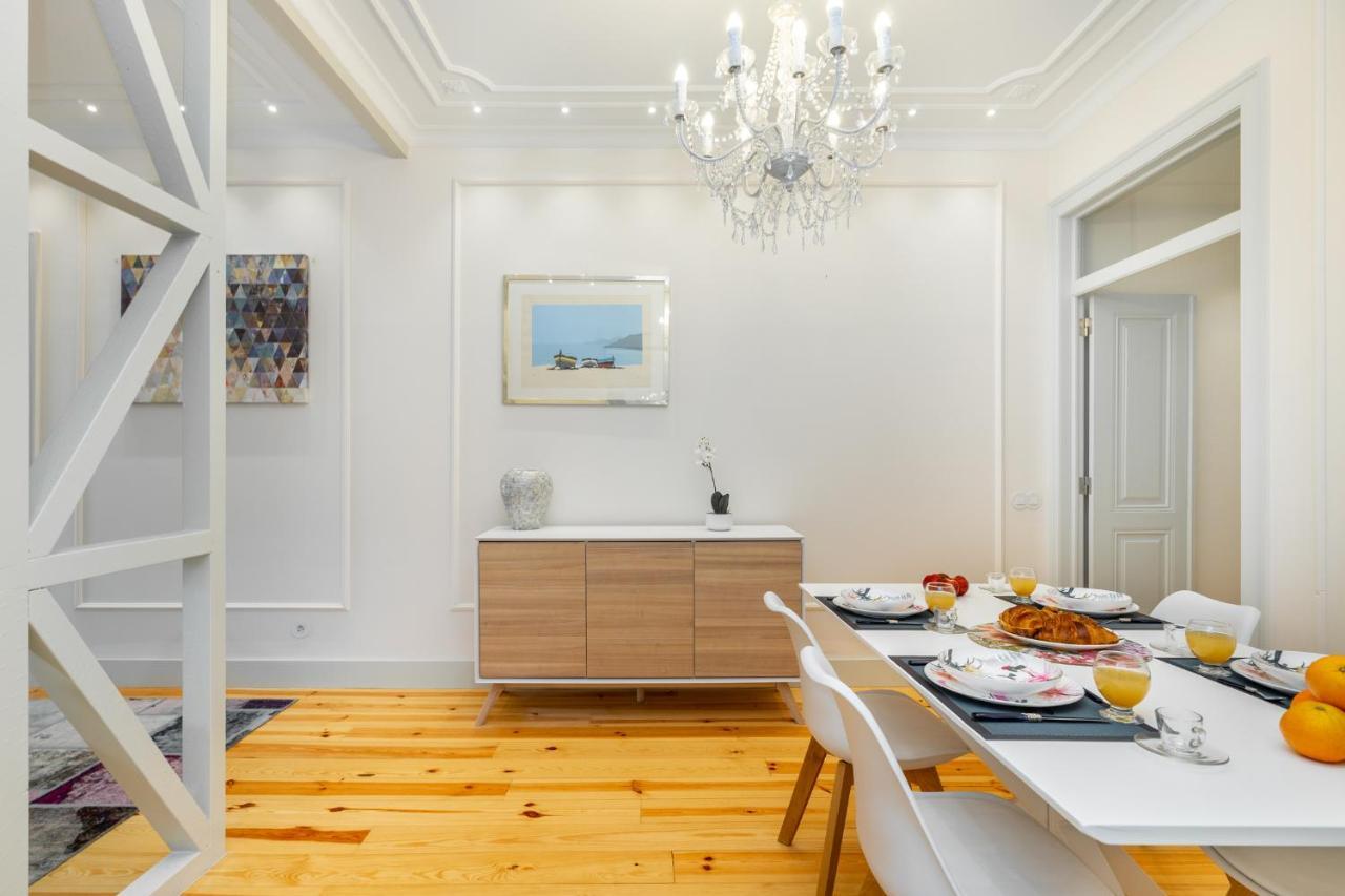 Whome Luxury In Prime Location W/ Ac, Lift & Private Patio Lisbon