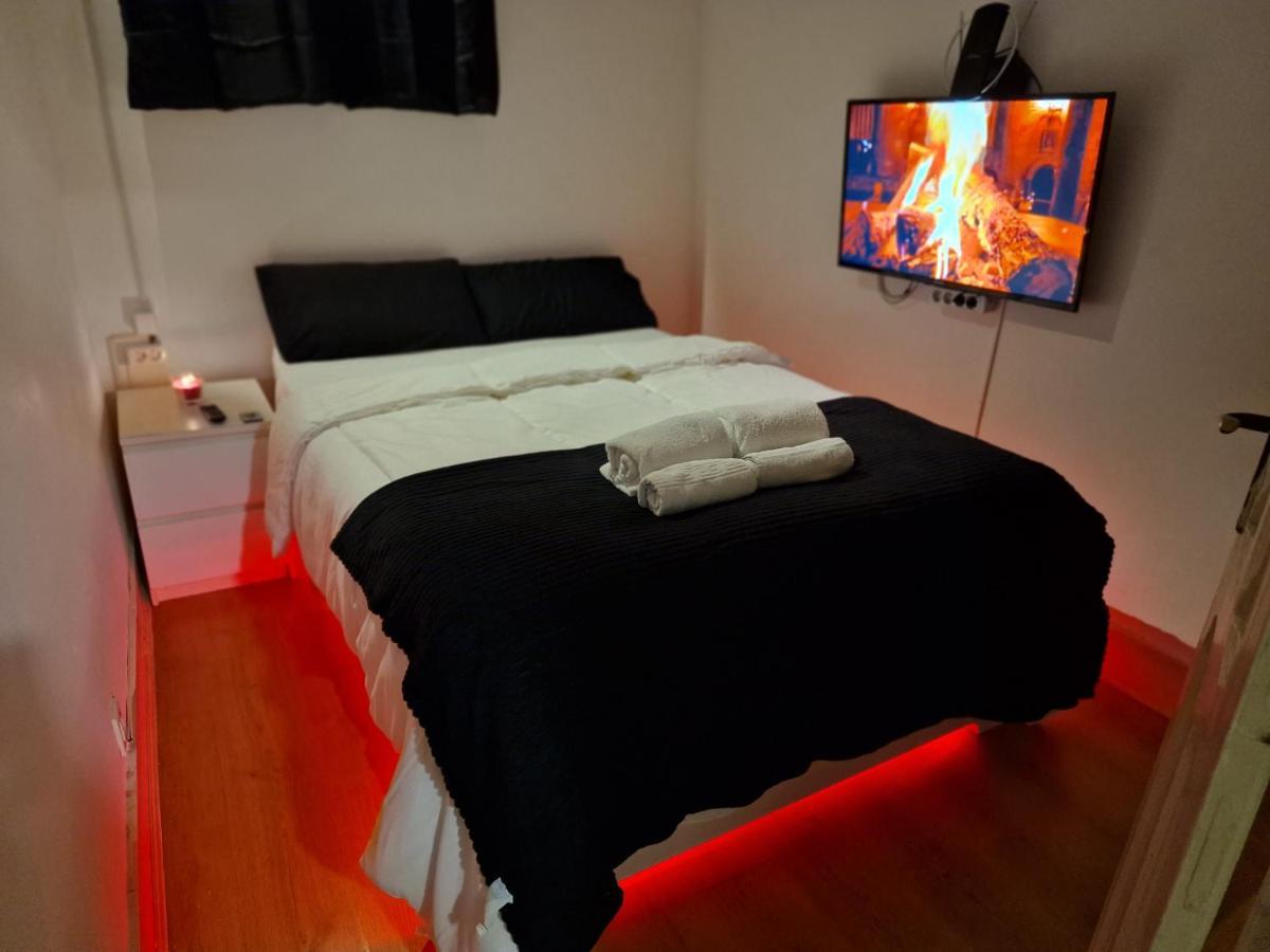 Homestay Quarto Em Apartamento Lgbt Adult Only Lisbon