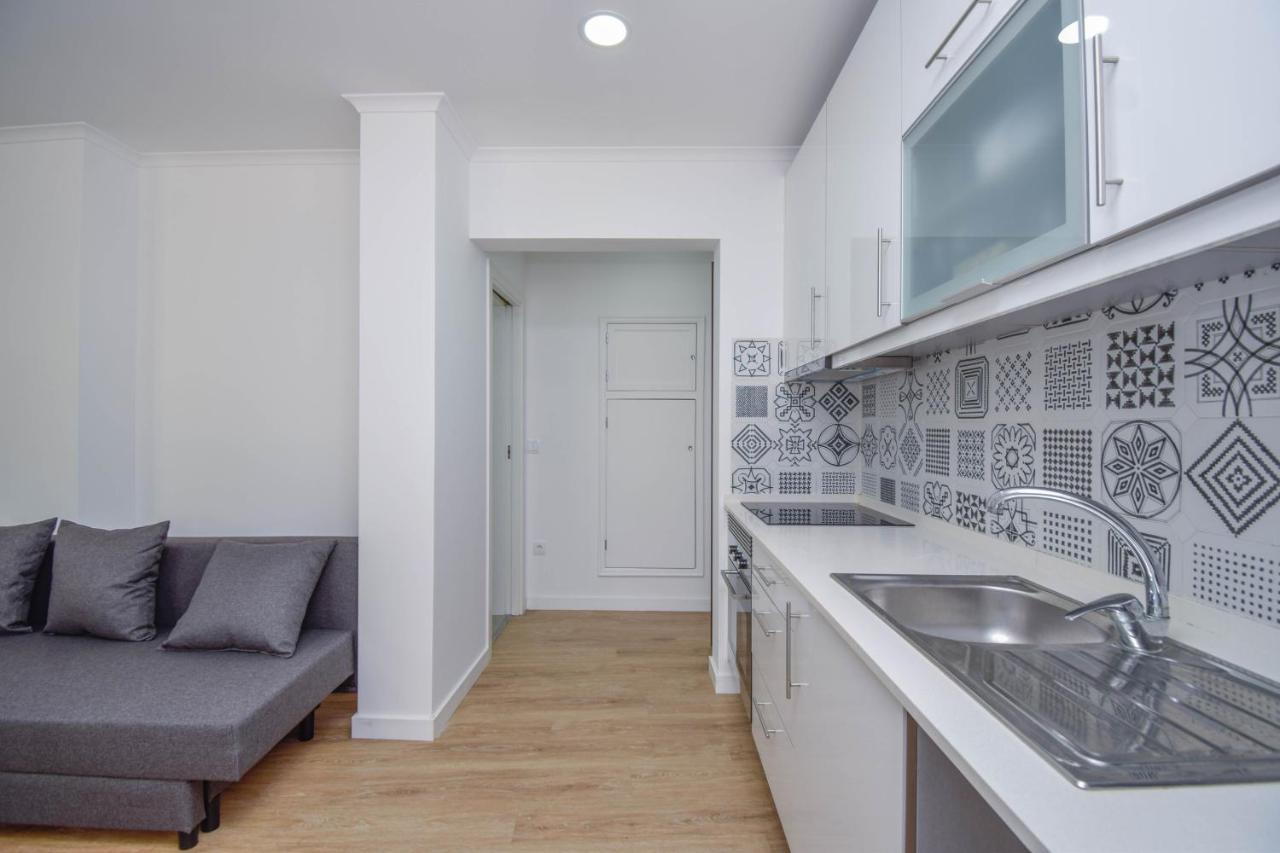 Apartment Laranjal 7 *