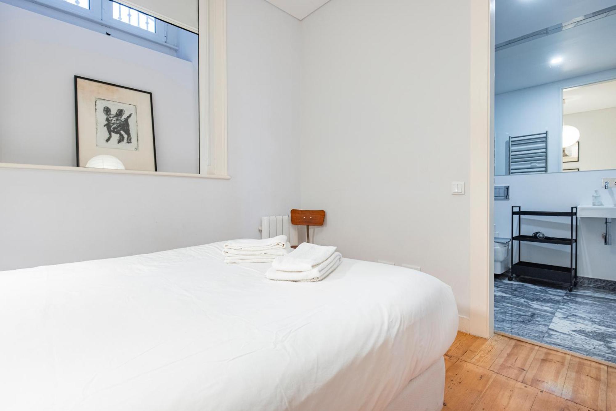 Castelo Design Aparment W/ Balcony & Super View By Lovelystay Apartment