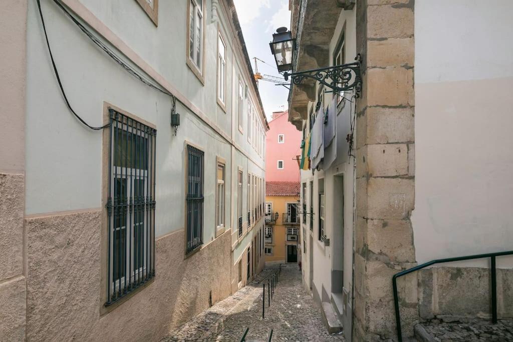 Apartment 1e Brand New Right In The Heart Of Alfama