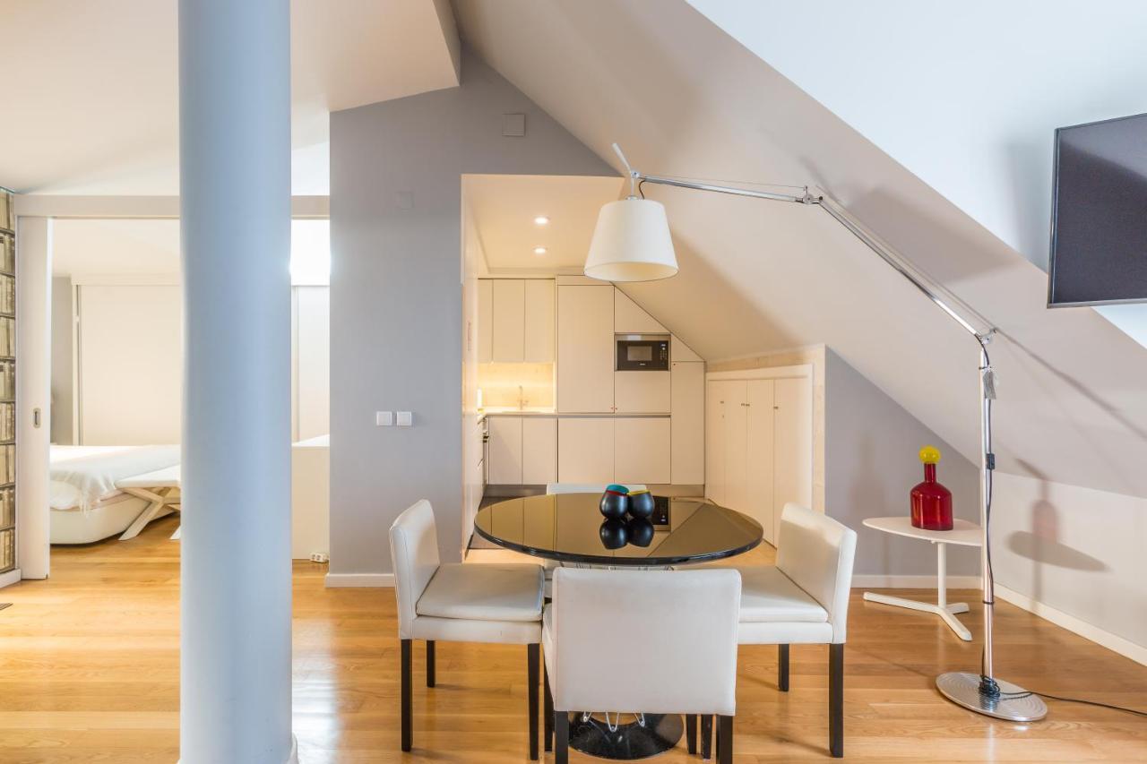 Flh Baixa-chiado Library Loft Lisbon